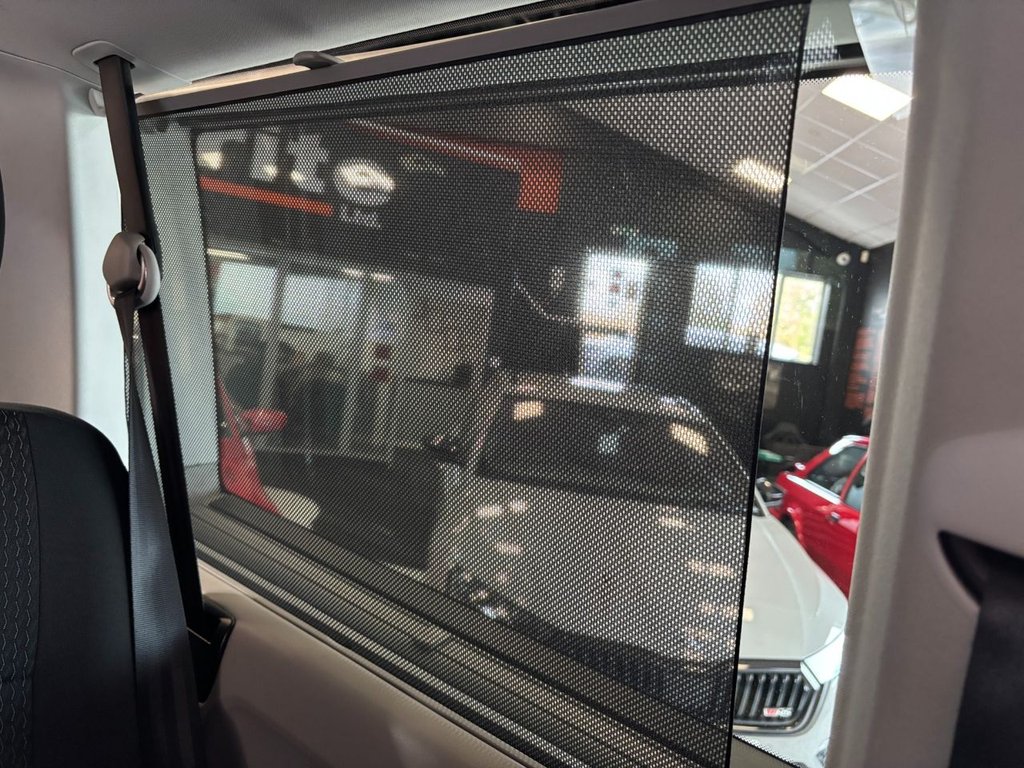 Used Volkswagen Transporter Shuttle 2018 for sale - 76356287: Photo 41