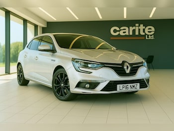 2016 (16) - 1.6 dCi Signature Nav Hatchback 5dr Diesel Manual Euro 6 (s/s) (130 ps)