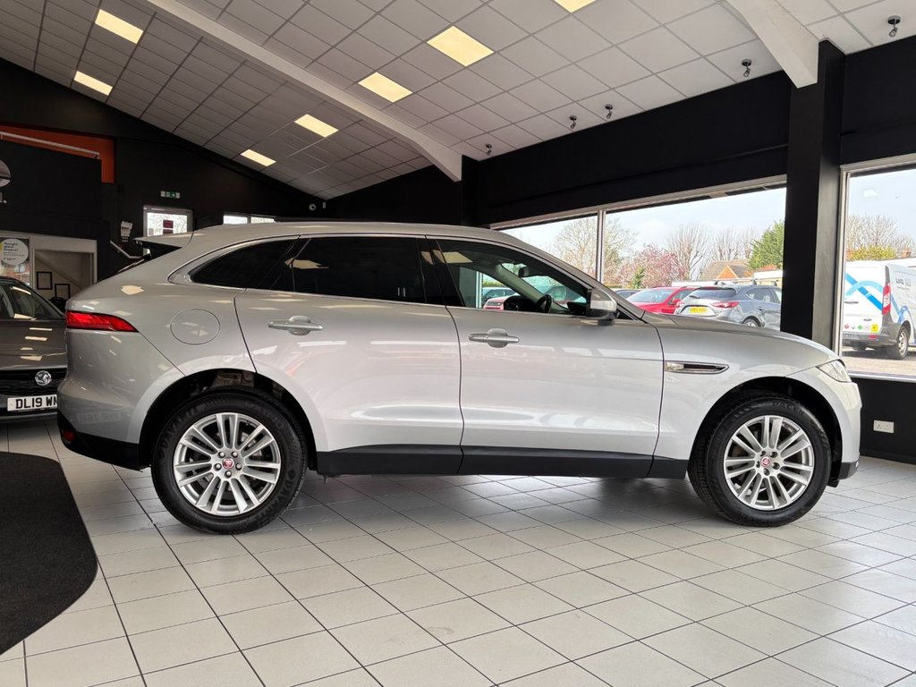 Used Jaguar F-Pace 2018 for sale - 77991170: Photo 18