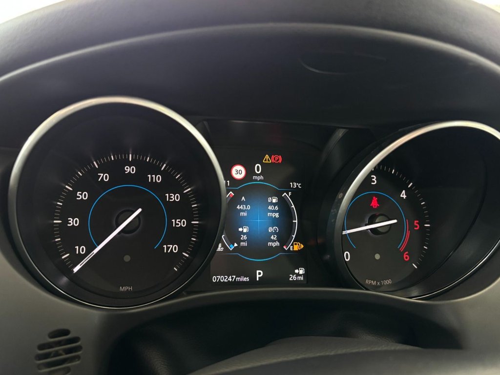 Used Jaguar F-Pace 2018 for sale - 77991170: Photo 33