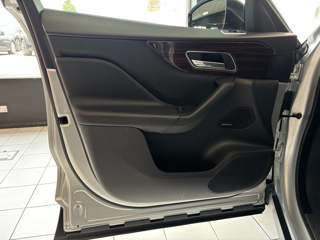 Used Jaguar F-Pace 2018 for sale - 77991170: Photo 49