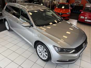 Used Volkswagen Passat 2015 for sale - 75111900: Photo
