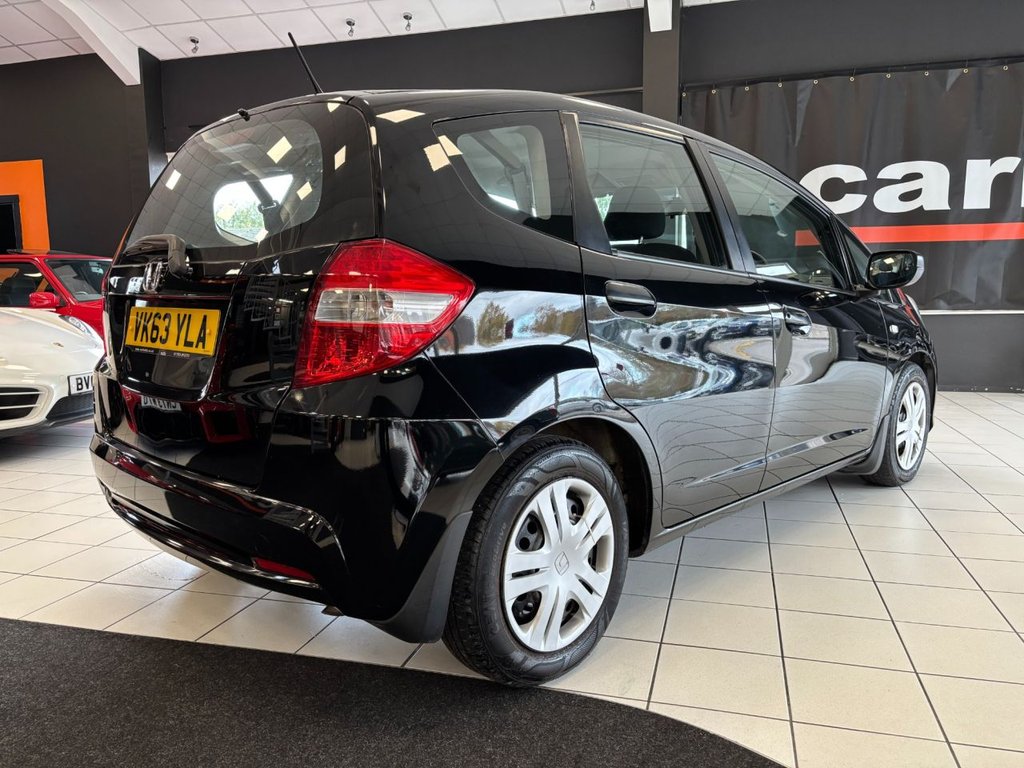 Used Honda Jazz 2013 for sale - 76469685: Photo 11