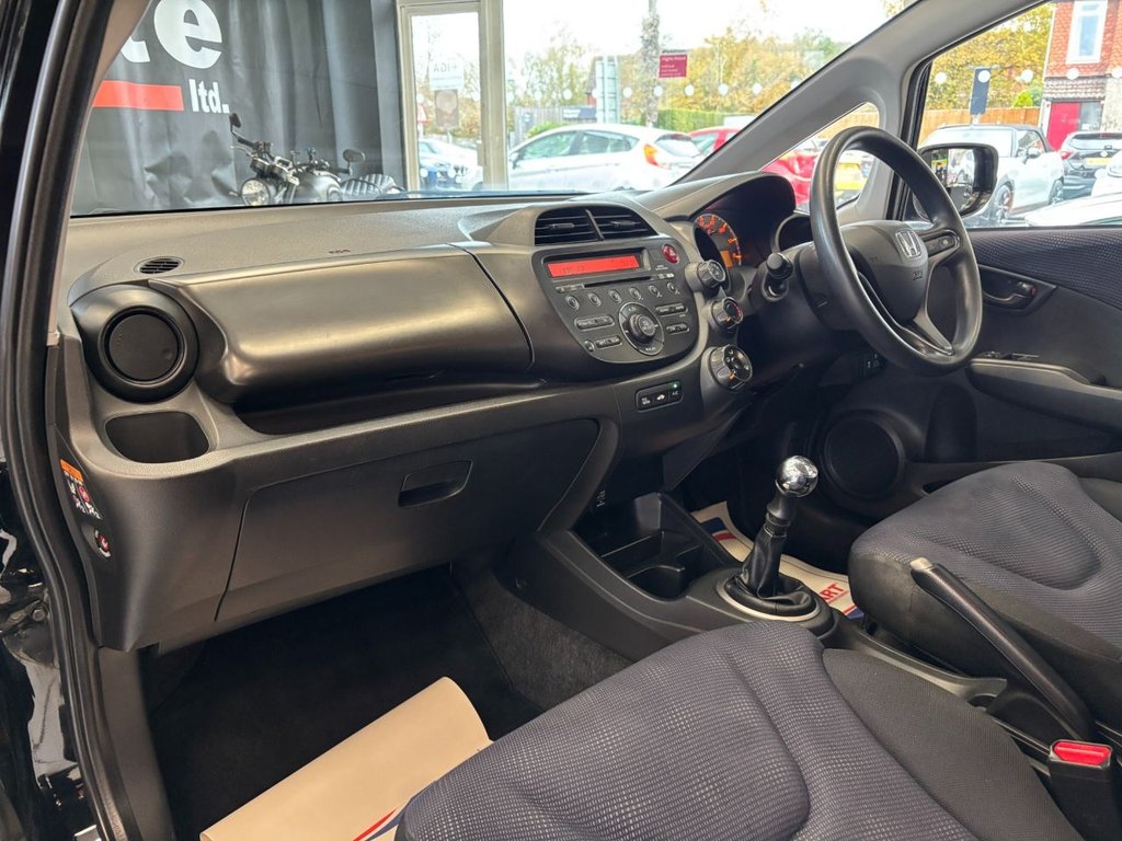 Used Honda Jazz 2013 for sale - 76469685: Photo 30