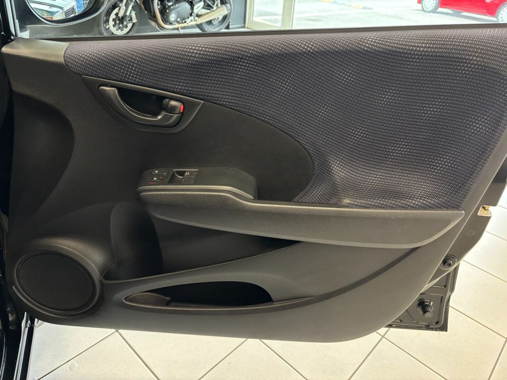 Used Honda Jazz 2013 for sale - 76469685: Photo 35