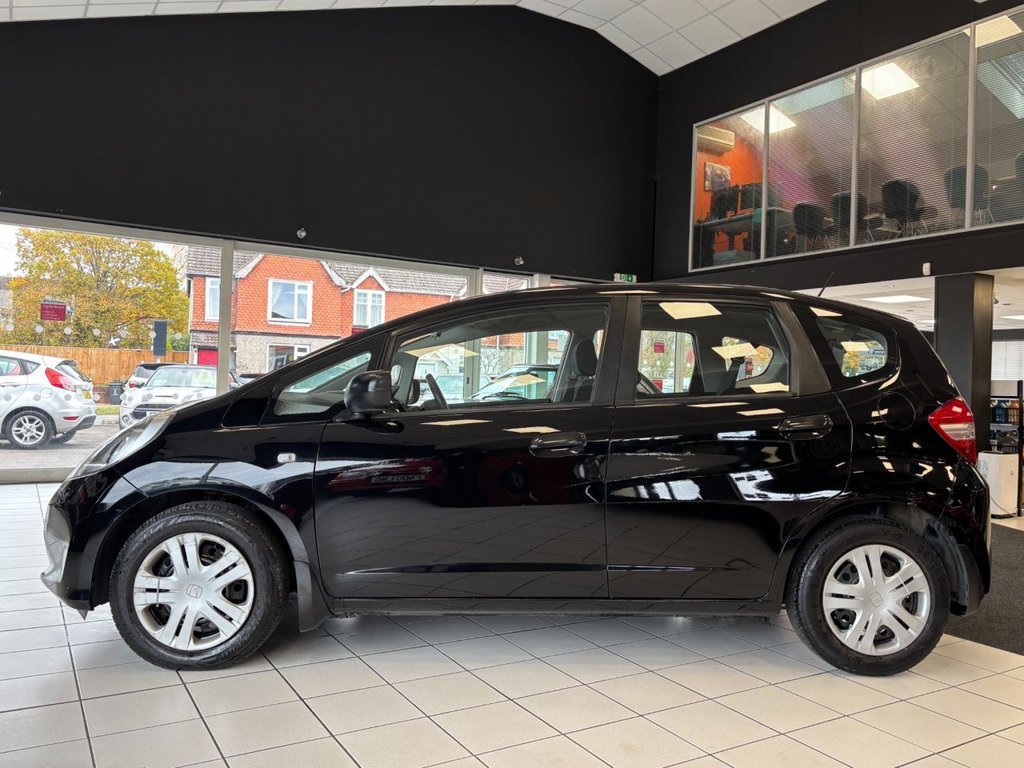 Used Honda Jazz 2013 for sale - 76469685: Photo 9