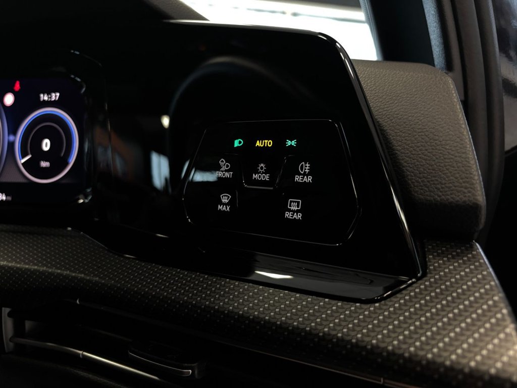 Used Volkswagen Golf 2024 for sale - 77065350: Photo 30