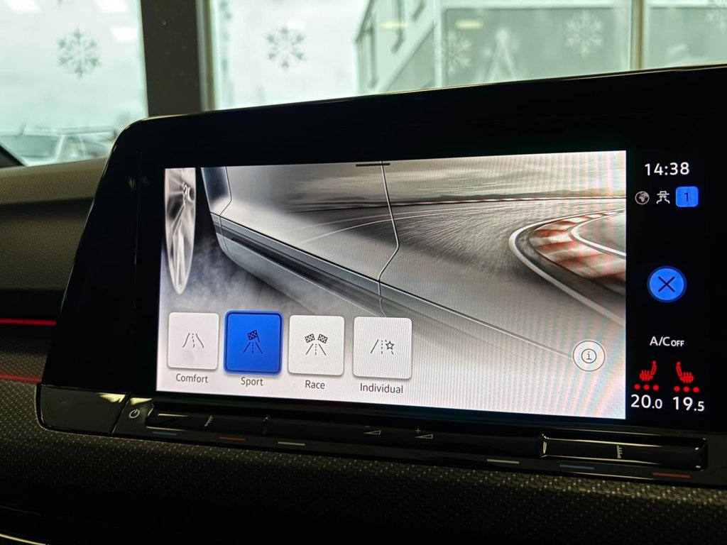 Used Volkswagen Golf 2024 for sale - 77065350: Photo 35