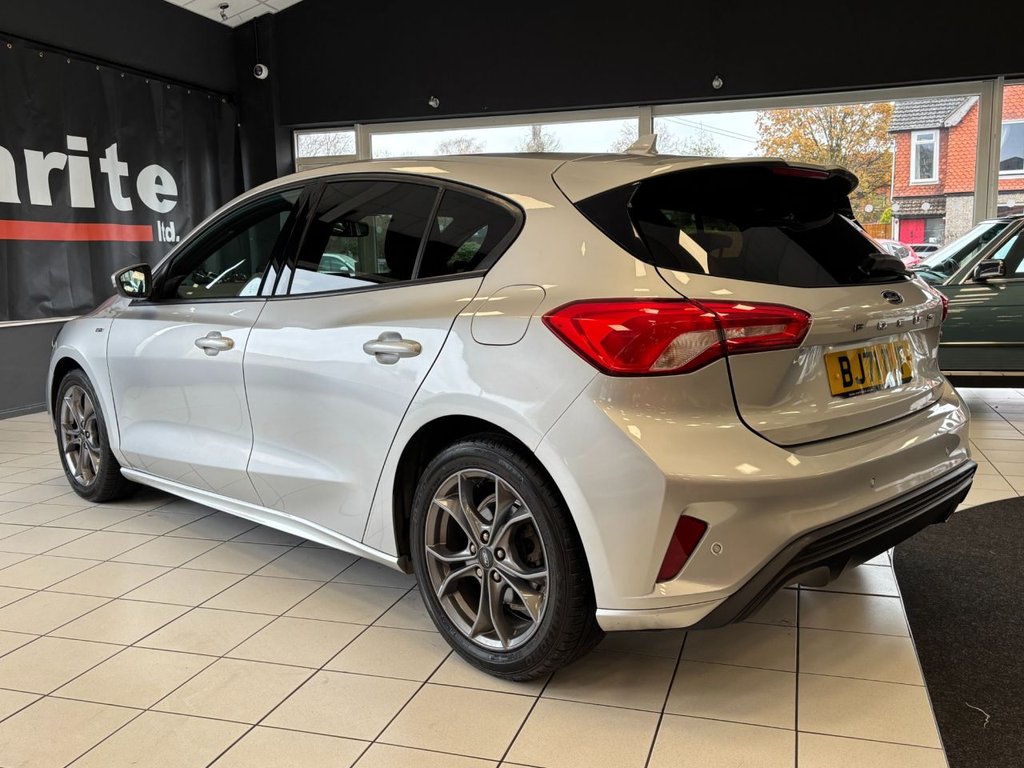 Used Ford Focus 2021 for sale - 76547212: Photo 11