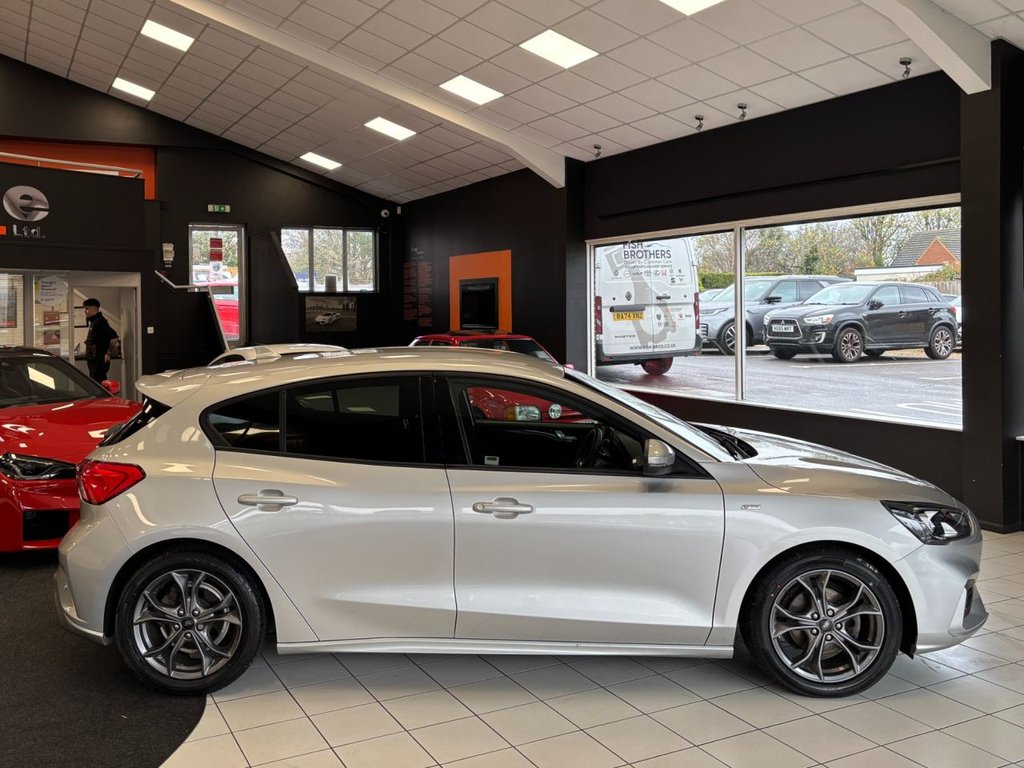 Used Ford Focus 2021 for sale - 76547212: Photo 16