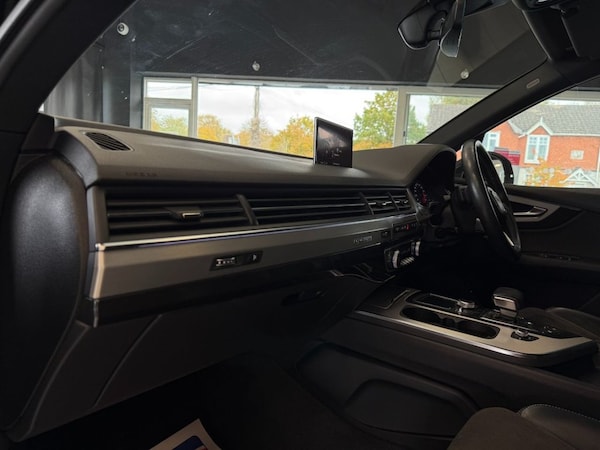 Used Audi Q7 2017 for sale - 76291366: Photo 45