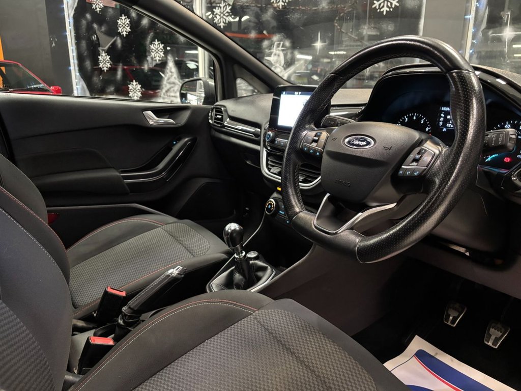 Used Ford Fiesta 2018 for sale - 76934552: Photo 2