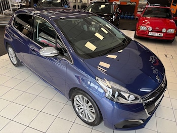 Used Peugeot 208 2016 for sale - 75573443: Photo