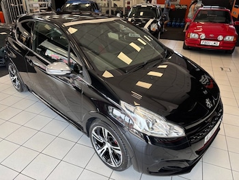 Used Peugeot 208 2018 for sale - 75596398: Photo