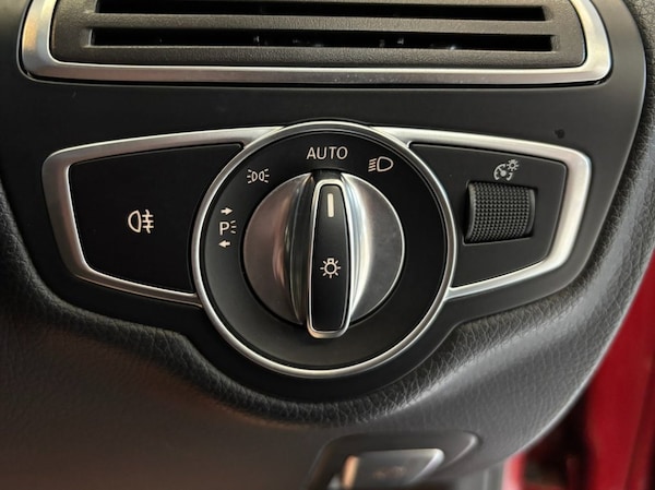 Used Mercedes-Benz C Class 2019 for sale - 76323307: Photo 30