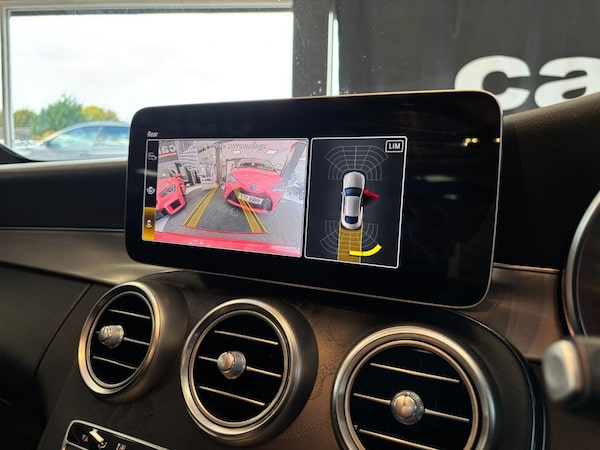 Used Mercedes-Benz C Class 2019 for sale - 76323307: Photo 32