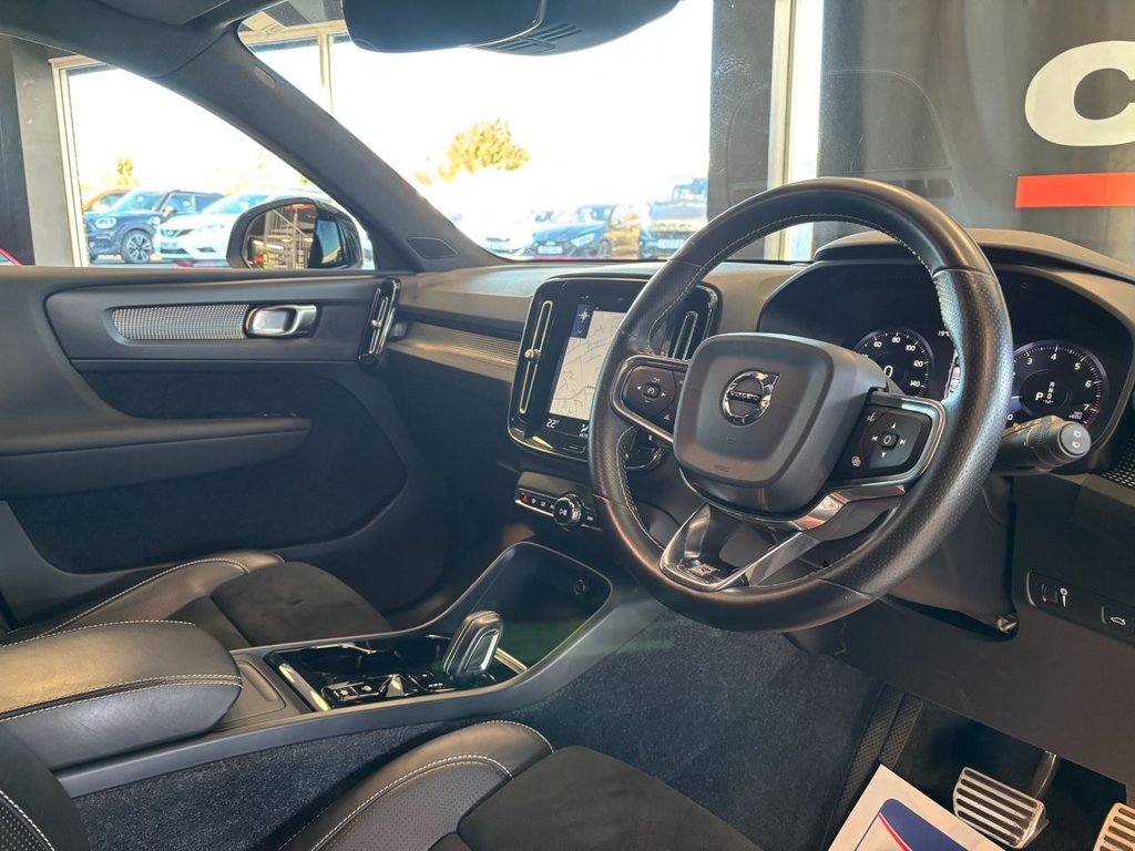 Used Volvo XC40 2019 for sale - 76698184: Photo 2