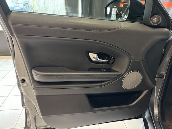Used Land Rover Range Rover Evoque 2018 for sale - 76235510: Photo 50
