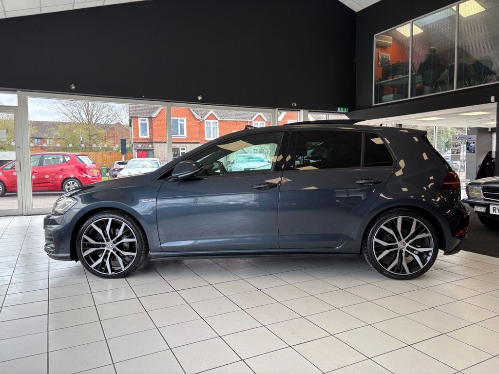 Used Volkswagen Golf 2017 for sale - 78110401: Photo 8