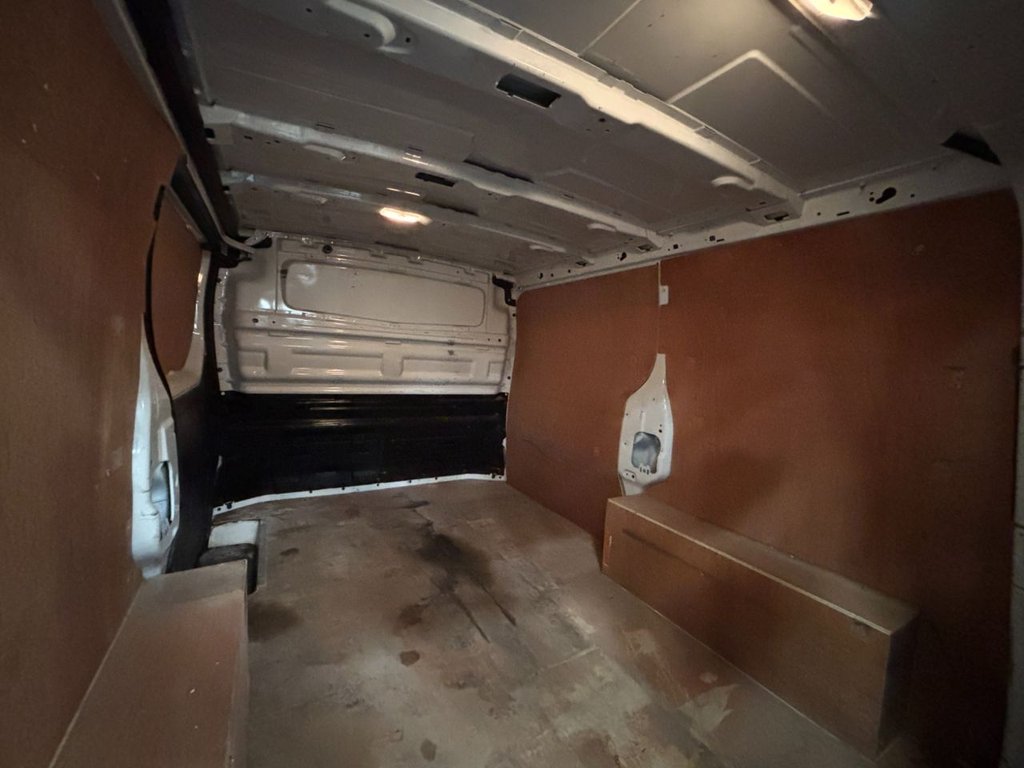 Used Vauxhall Vivaro 2018 for sale - 77199852: Photo 40