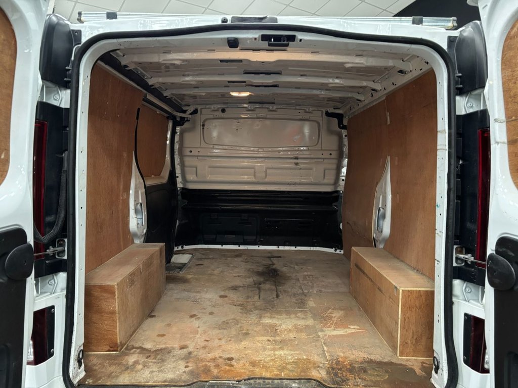 Used Vauxhall Vivaro 2018 for sale - 77199852: Photo 41