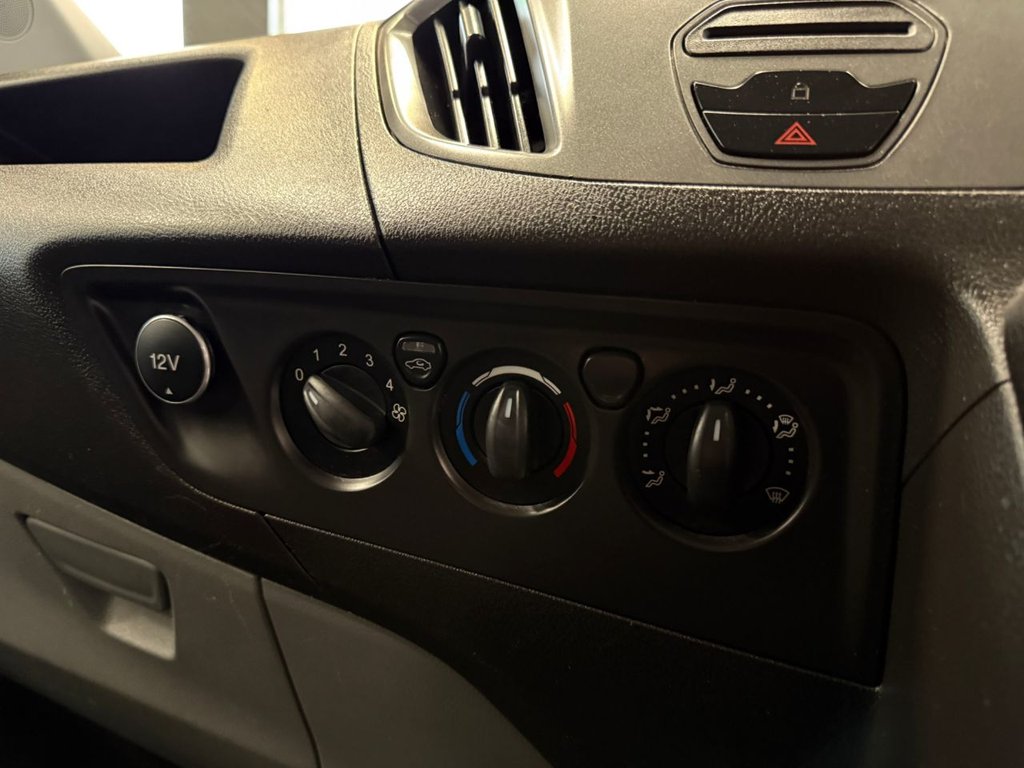 Used Ford Transit Custom 2017 for sale - 77780033: Photo 24