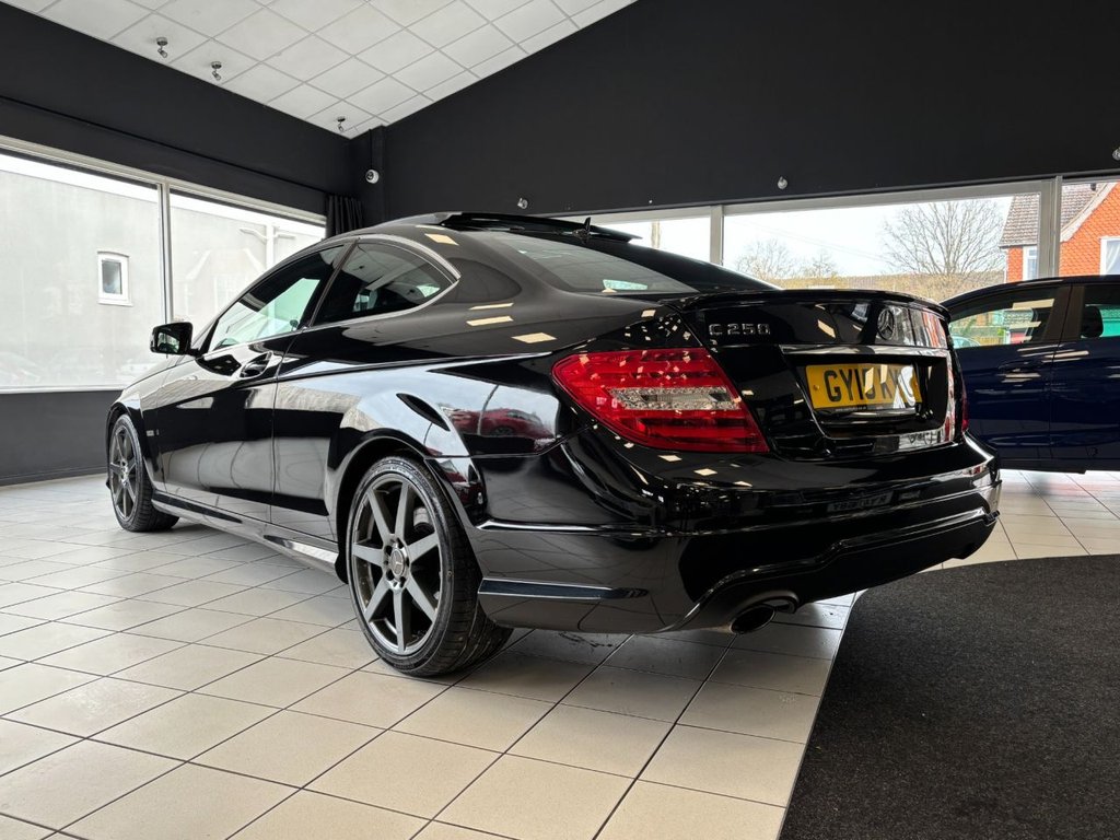 Used Mercedes-Benz C Class 2015 for sale - 77583277: Photo 11