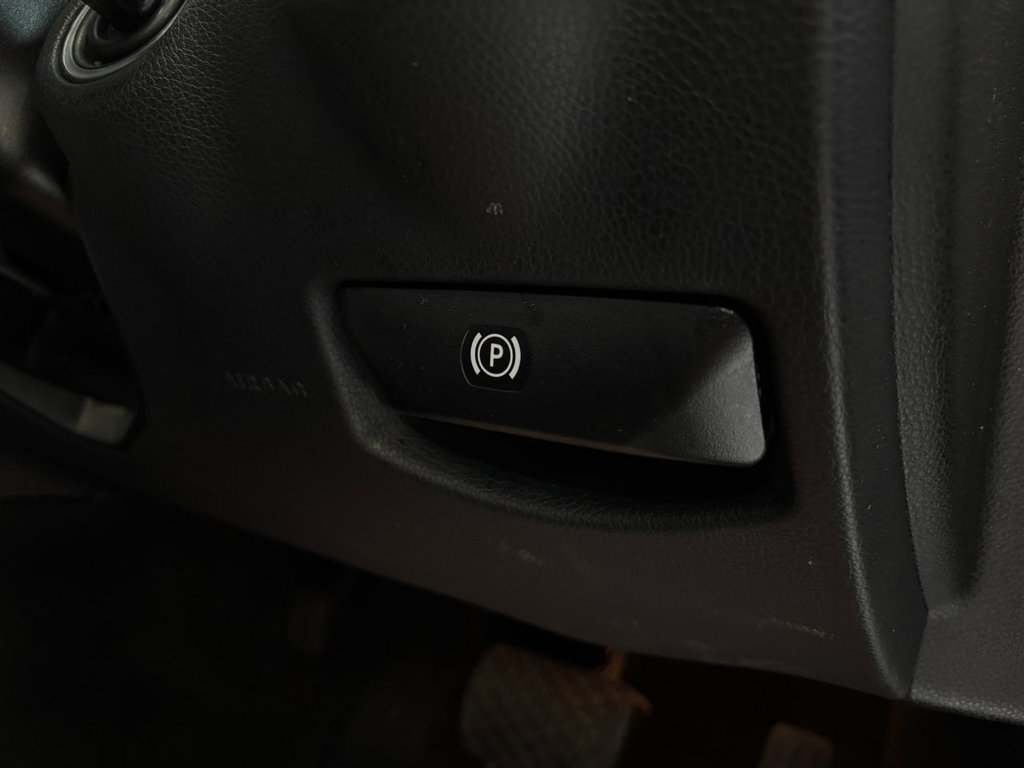 Used Mercedes-Benz C Class 2015 for sale - 77583277: Photo 35