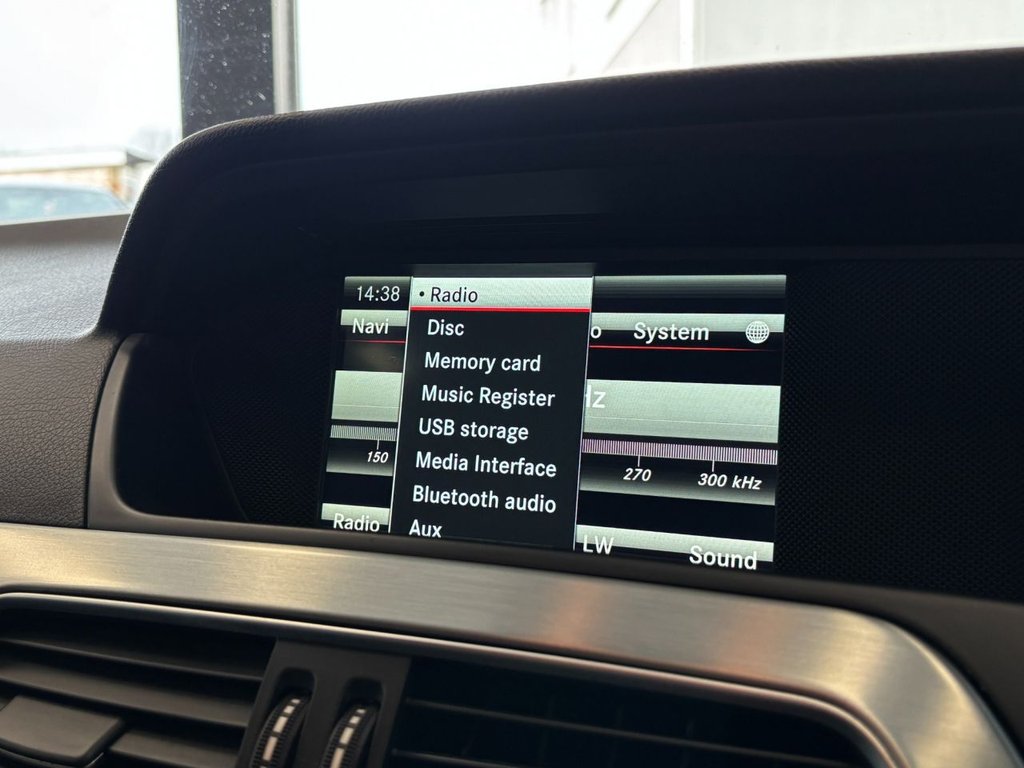 Used Mercedes-Benz C Class 2015 for sale - 77583277: Photo 39