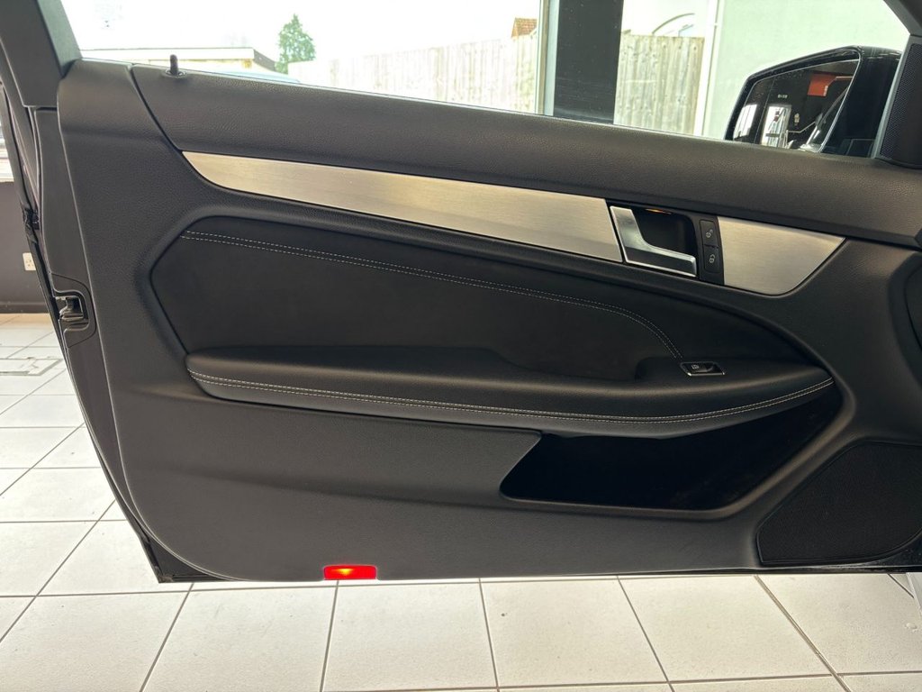 Used Mercedes-Benz C Class 2015 for sale - 77583277: Photo 50