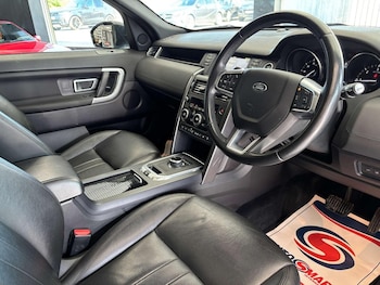Used Land Rover Discovery Sport 2019 for sale - 79071935: Photo
