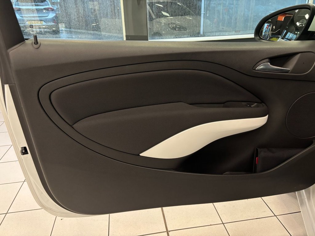 Used Vauxhall ADAM 2018 for sale - 77212899: Photo 35