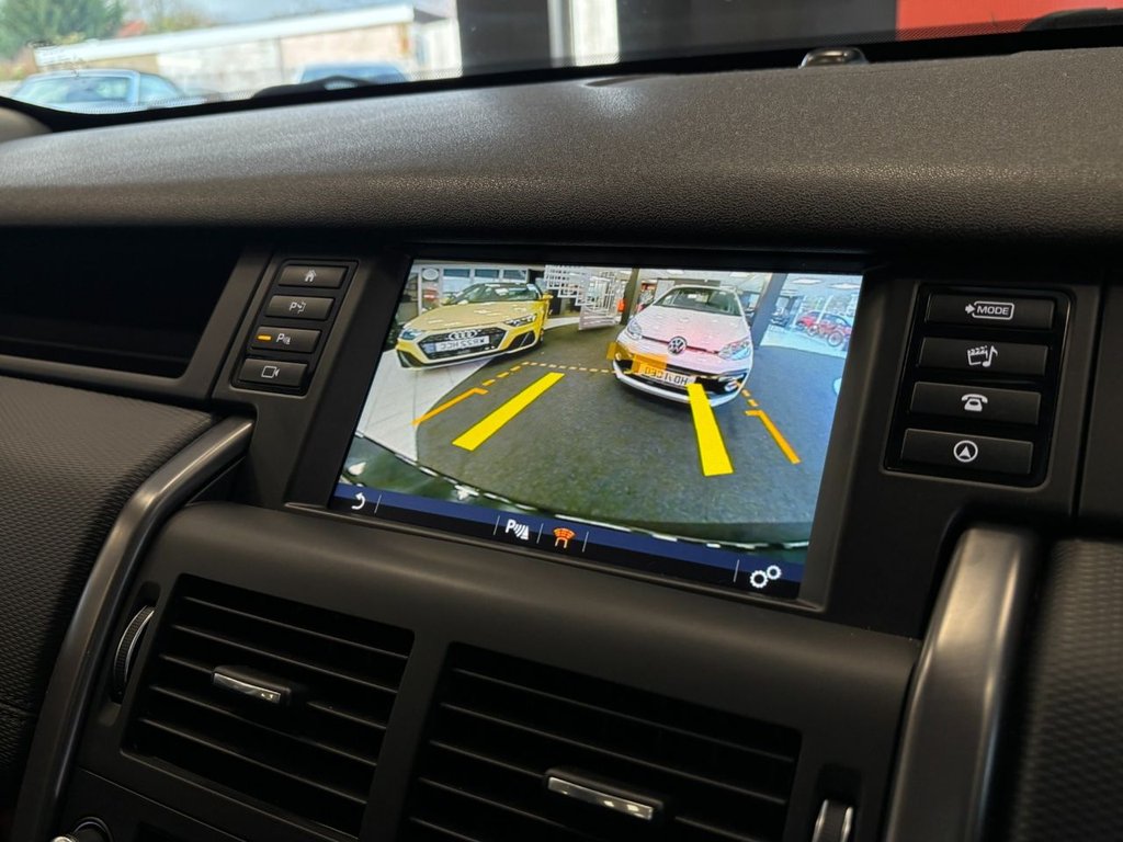 Used Land Rover Discovery Sport 2018 for sale - 76740300: Photo 30