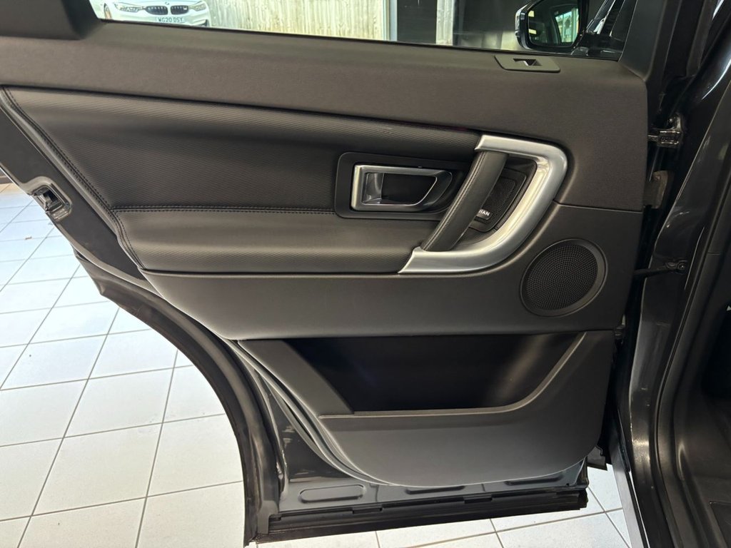 Used Land Rover Discovery Sport 2018 for sale - 76740300: Photo 47