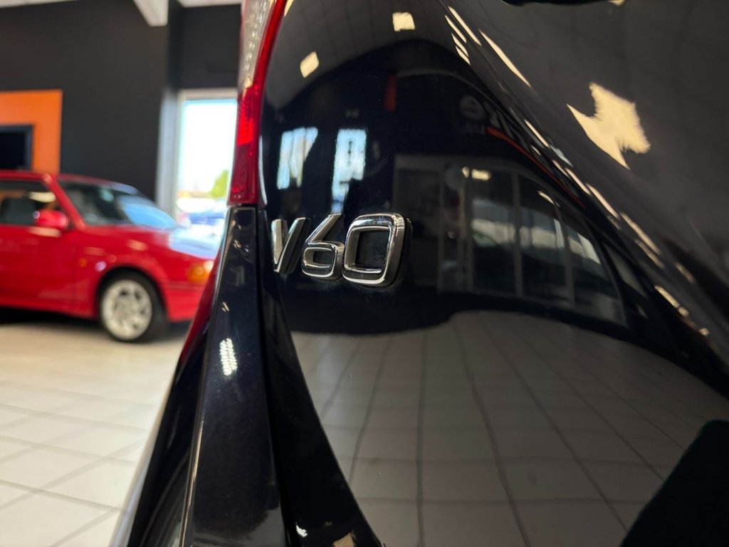 Used Volvo V60 2018 for sale - 77719744: Photo 11