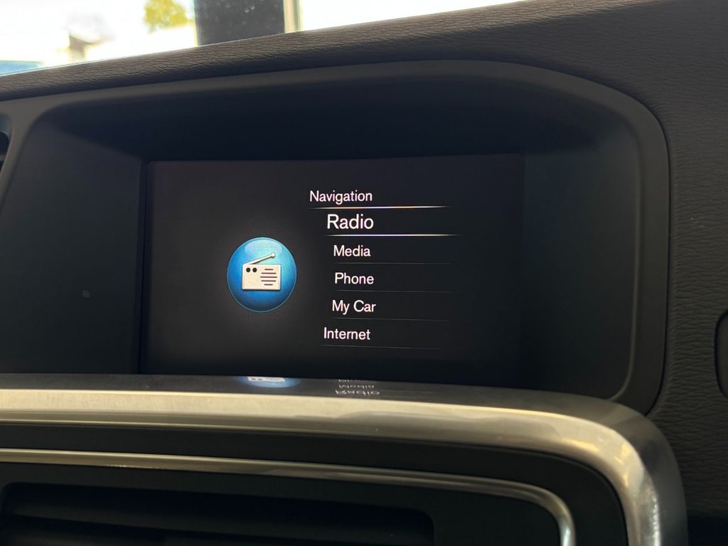 Used Volvo V60 2018 for sale - 77719744: Photo 27