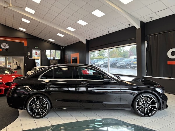 Used Mercedes-Benz C Class 2019 for sale - 76323320: Photo 14