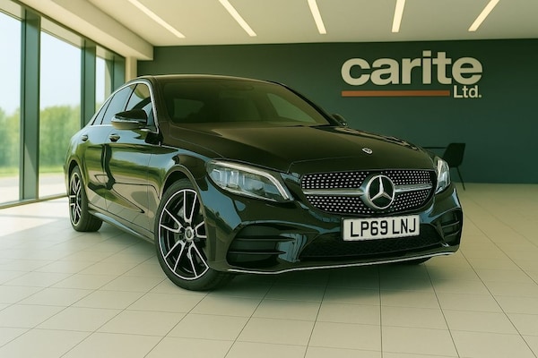 Used Mercedes-Benz C Class 2019 for sale - 76323320: Photo 1