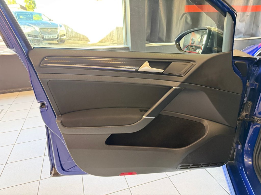 Used Volkswagen Golf 2014 for sale - 76376334: Photo 40