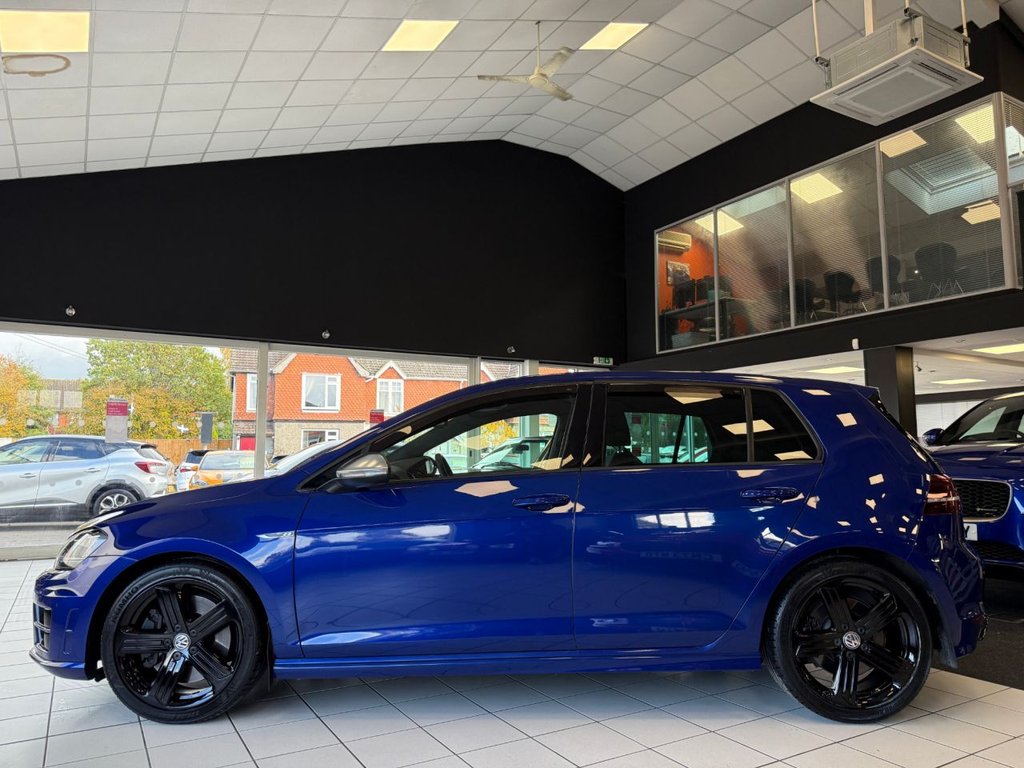 Used Volkswagen Golf 2014 for sale - 76376334: Photo 9