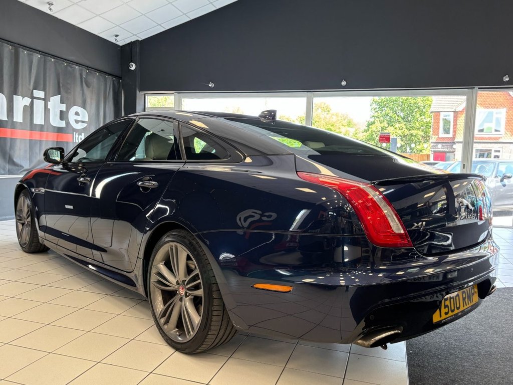 Used Jaguar XJ 2016 for sale - 76333328: Photo 11