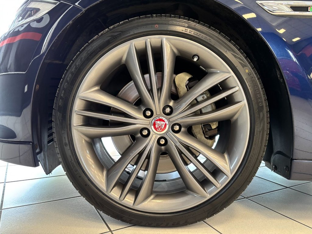 Used Jaguar XJ 2016 for sale - 76333328: Photo 20