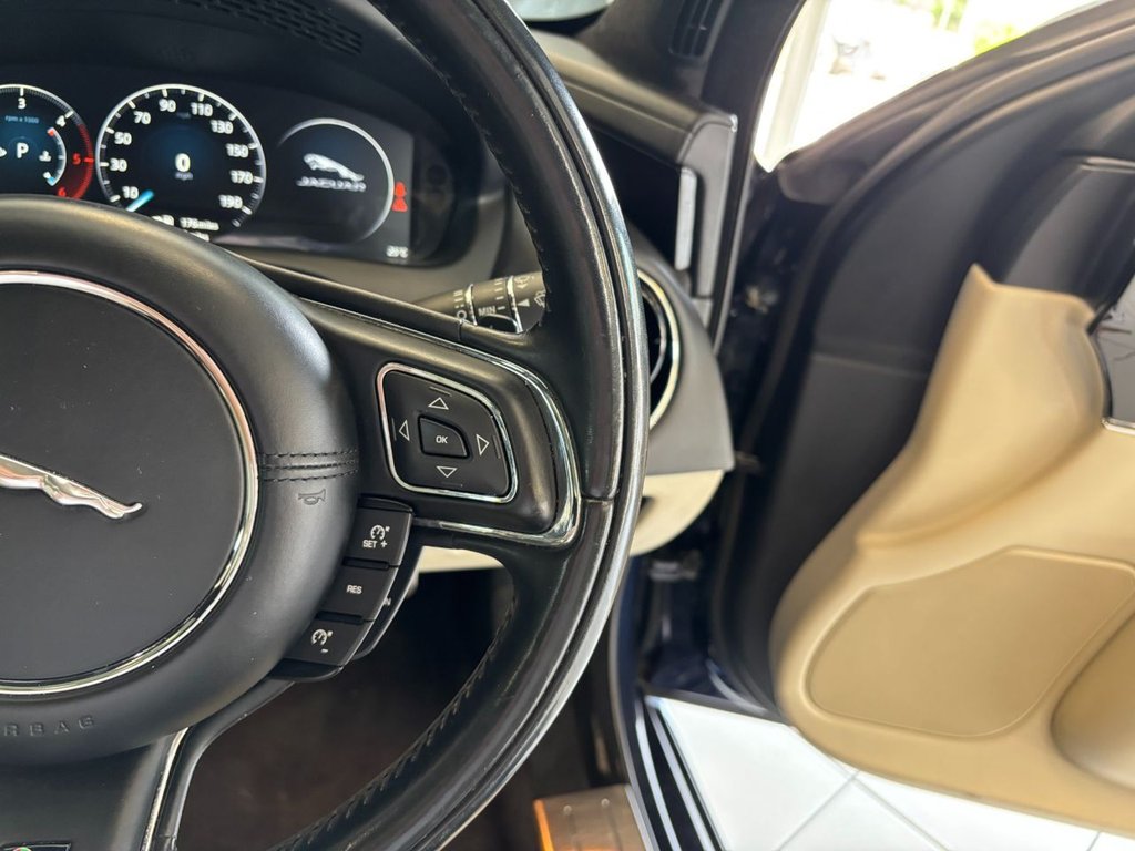 Used Jaguar XJ 2016 for sale - 76333328: Photo 28