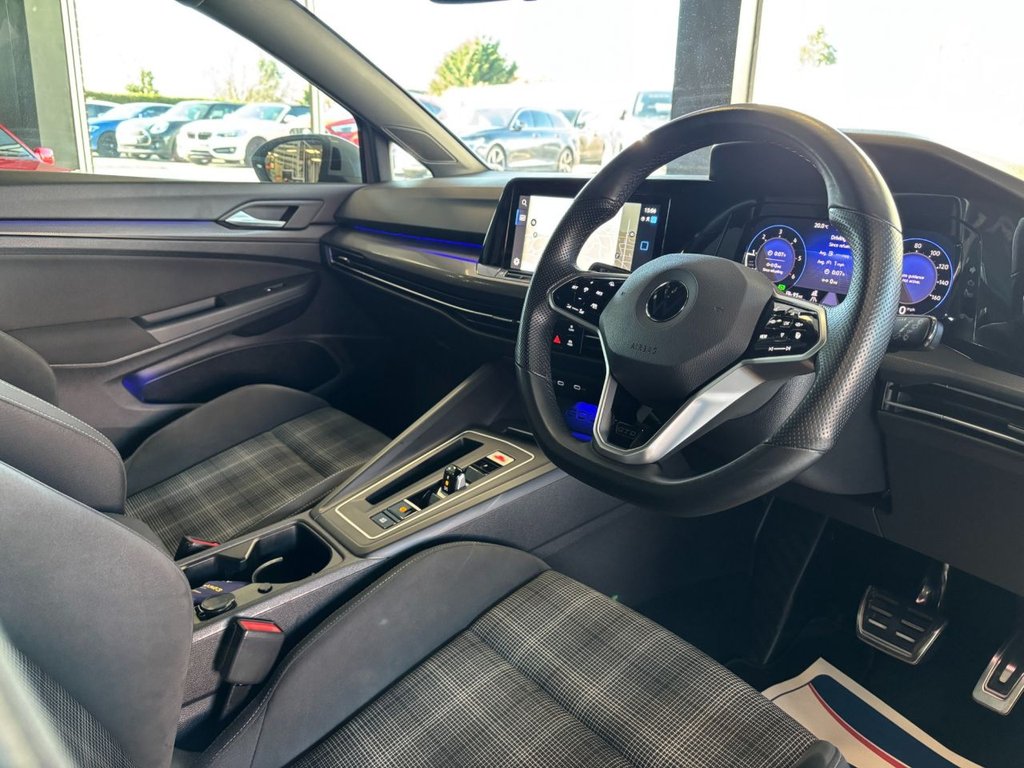 Used Volkswagen Golf 2022 for sale - 77920009: Photo 2