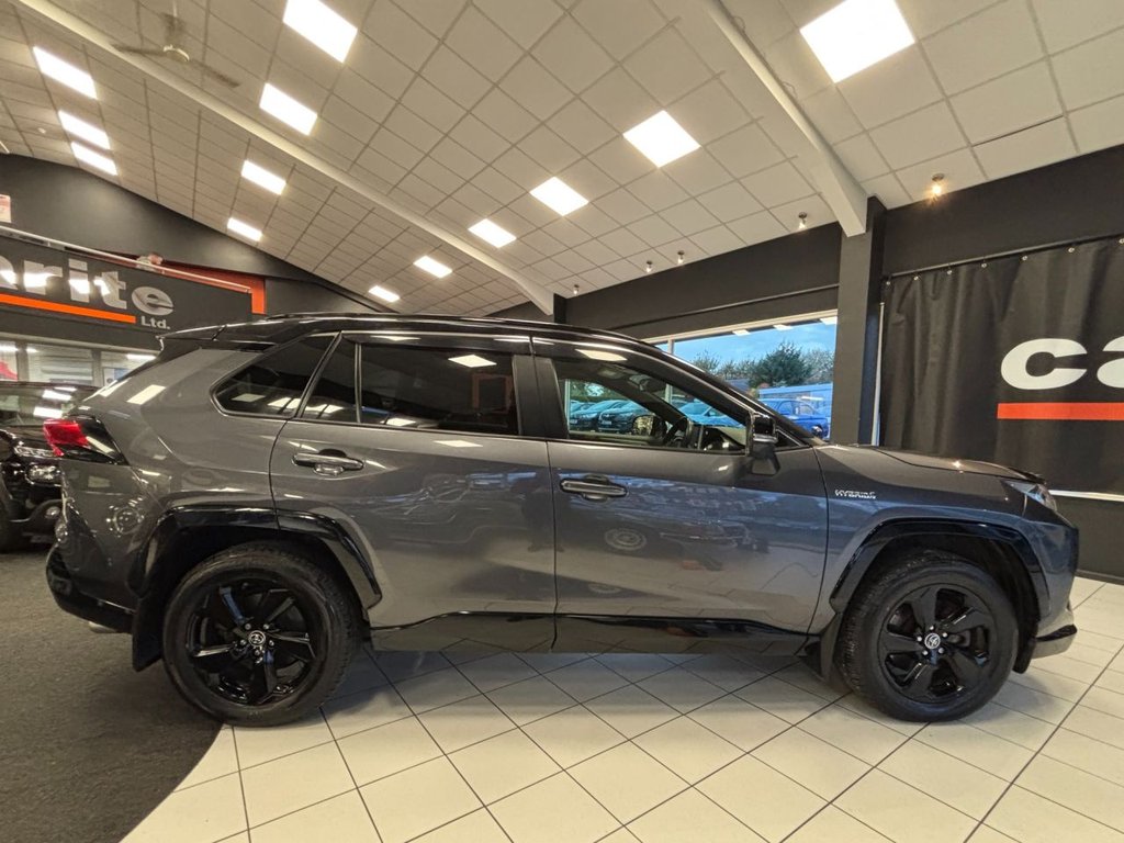 Used Toyota RAV4 2019 for sale - 76417865: Photo 17