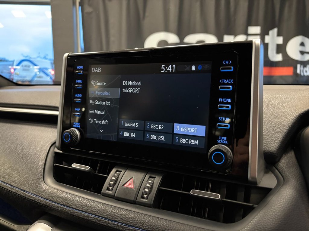 Used Toyota RAV4 2019 for sale - 76417865: Photo 31