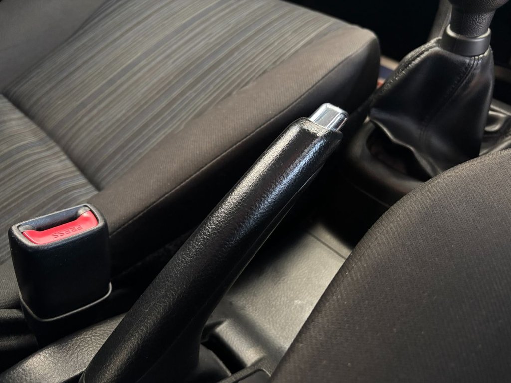 Used Suzuki Swift 2014 for sale - 77805940: Photo 37