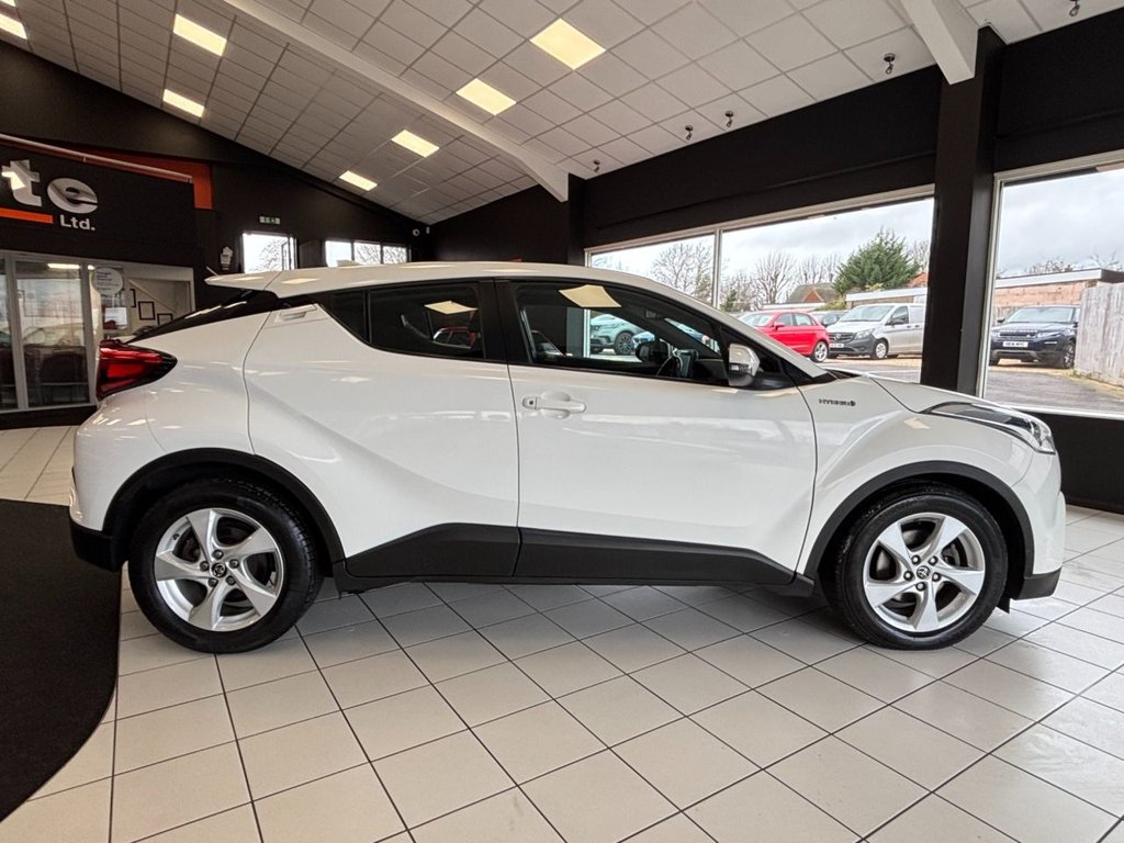 Used Toyota C-HR 2018 for sale - 77499449: Photo 18