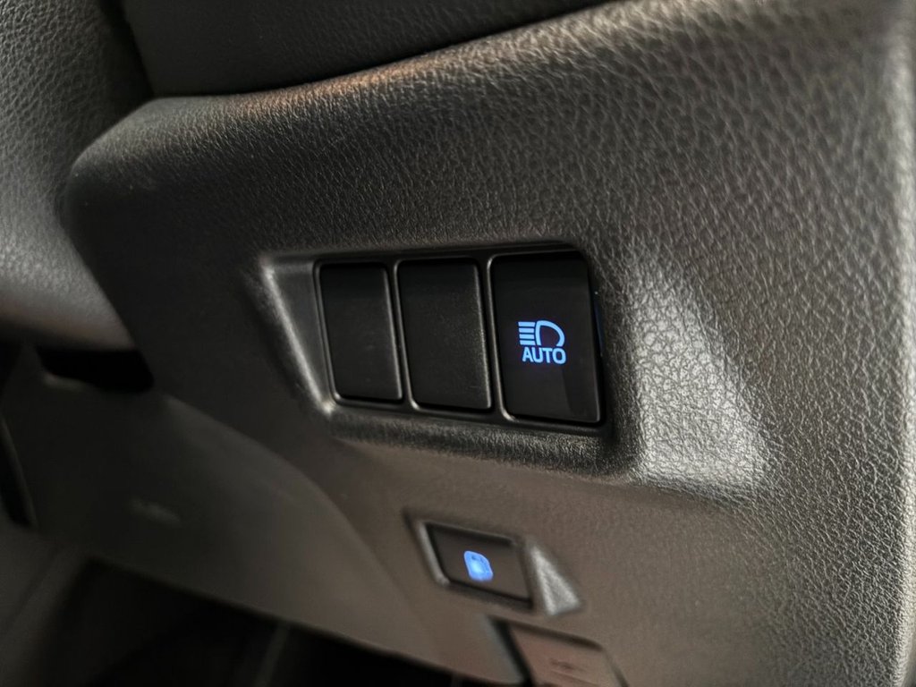 Used Toyota C-HR 2018 for sale - 77499449: Photo 31