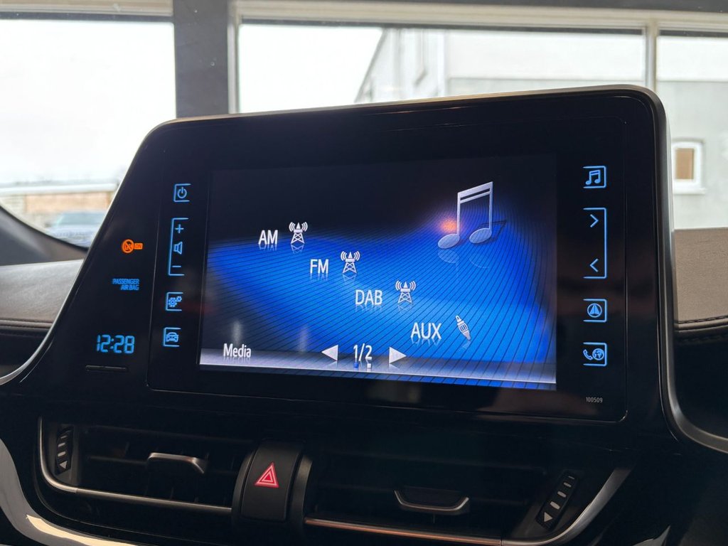 Used Toyota C-HR 2018 for sale - 77499449: Photo 34